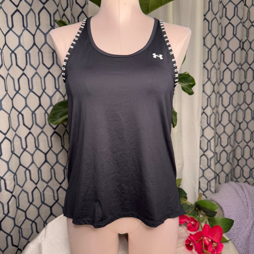 🖤 Under Armour Athletic Top 🖤